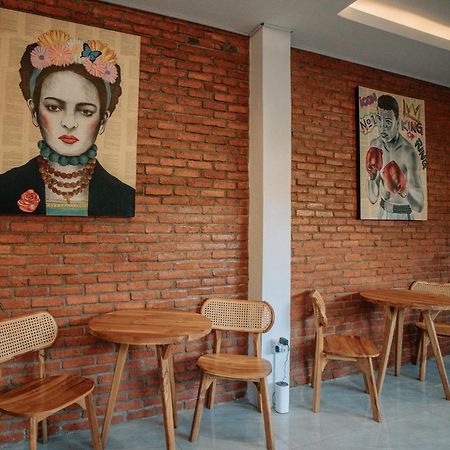 Puu Pau Hotel & Coffee Shop Labuan Bajo Exterior foto