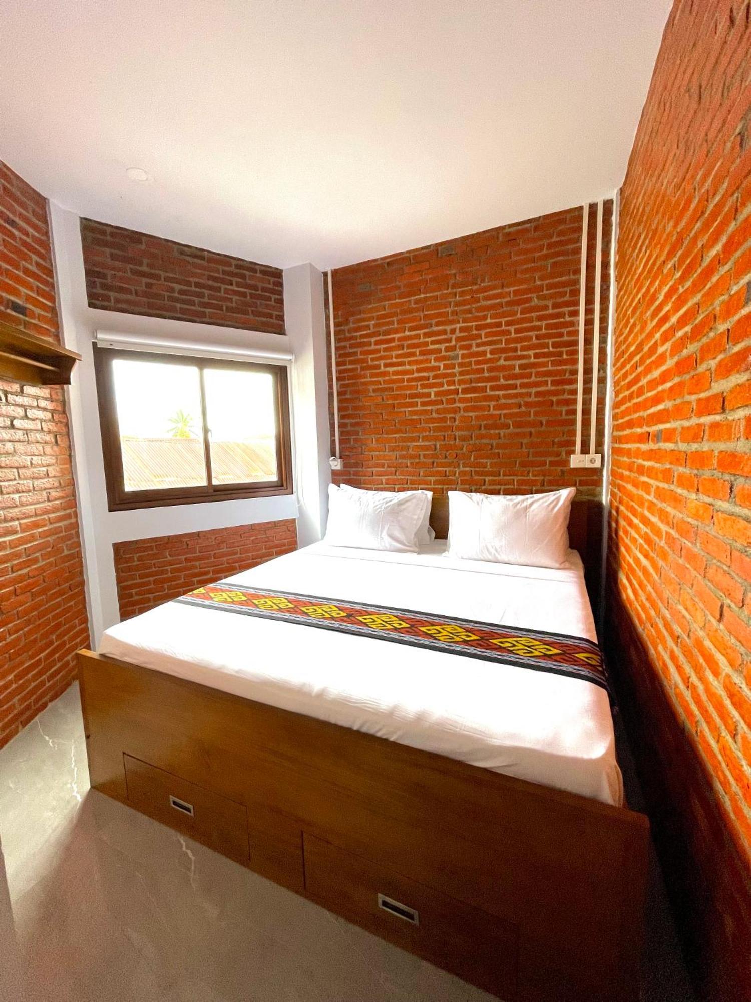 Puu Pau Hotel & Coffee Shop Labuan Bajo Exterior foto