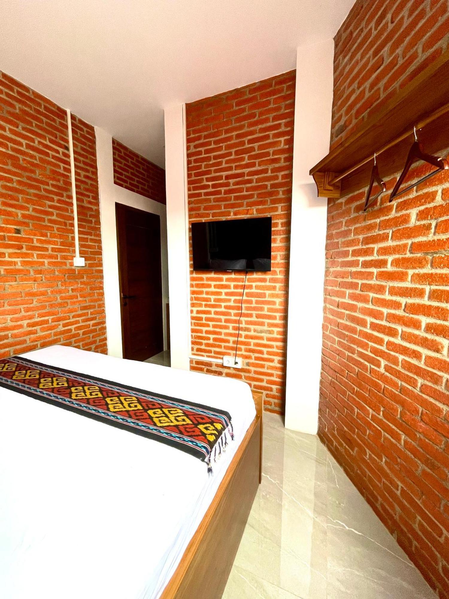 Puu Pau Hotel & Coffee Shop Labuan Bajo Exterior foto
