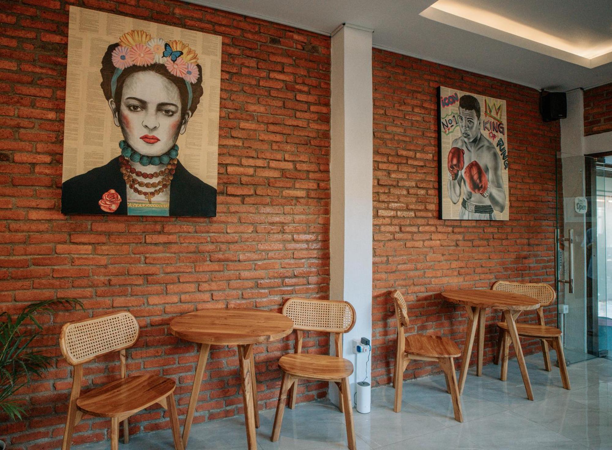 Puu Pau Hotel & Coffee Shop Labuan Bajo Exterior foto