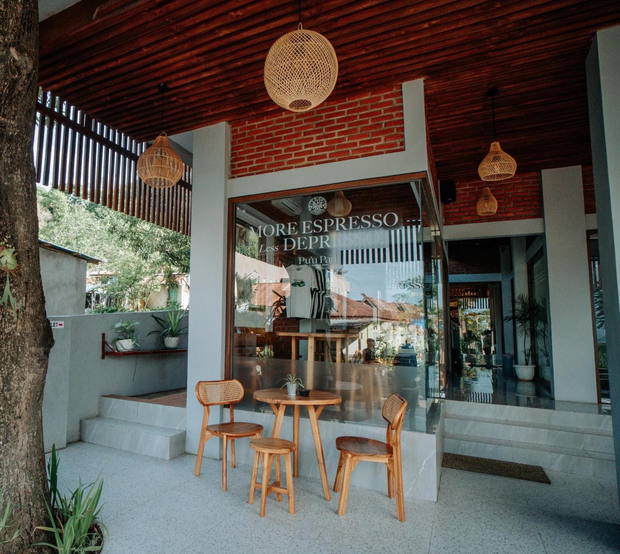 Puu Pau Hotel & Coffee Shop Labuan Bajo Exterior foto